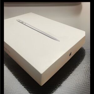 Empty Box for 13” MacBook Air